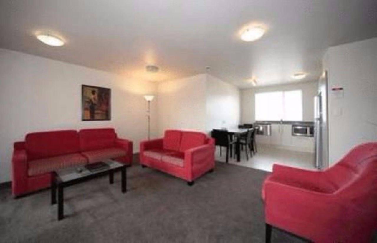 Salerno Motel Apartments Christchurch Exterior foto A typical apartment at the University of Canterbury