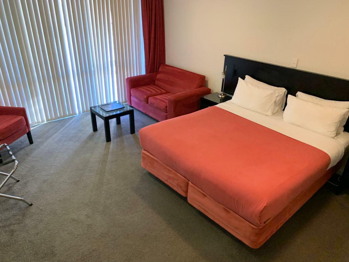 Salerno Motel Apartments Christchurch Exterior foto A room at the hotel